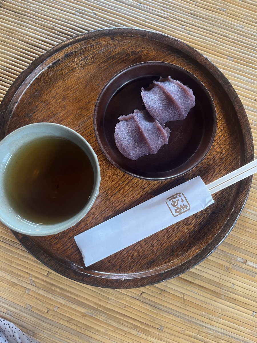 emyyy39's tweet photo. 伊勢ソロ旅！
二見浦からのスタートでお伊勢参りしてきた！
外宮にある博物館がかなりよくて、回る前に寄ってよかった。
あと赤福も伊勢うどんも柔らかくて美味しい https://t.co/QpirNnVWSO