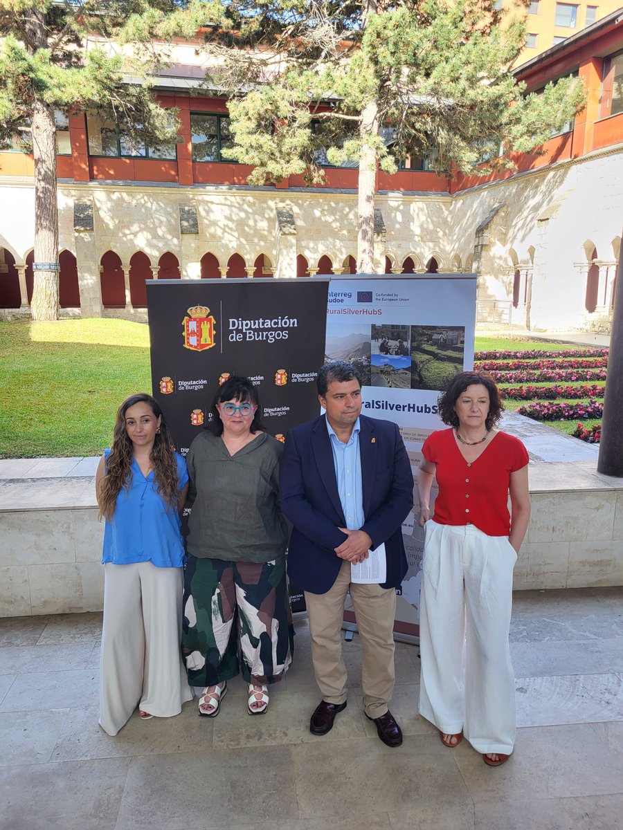sodebur's tweet photo. Durante los días 27 y 28 de mayo, #SODEBUR ha organizado en la #ProvinciadeBurgos una nueva reunión de socios del proyecto #RuralSilverHubS - @6Sudoe.

Dos jornadas de trabajo junto a socios europeos para seguir impulsando la economía plateada en entornos rurales. https://t.co/iqdGo2RExC