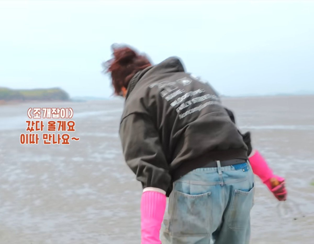 D_RIPEEP's tweet photo. 대게 찌던 청년 언제 업종 변경했니 조개찜도 하니 https://t.co/bl0yfN3AXu