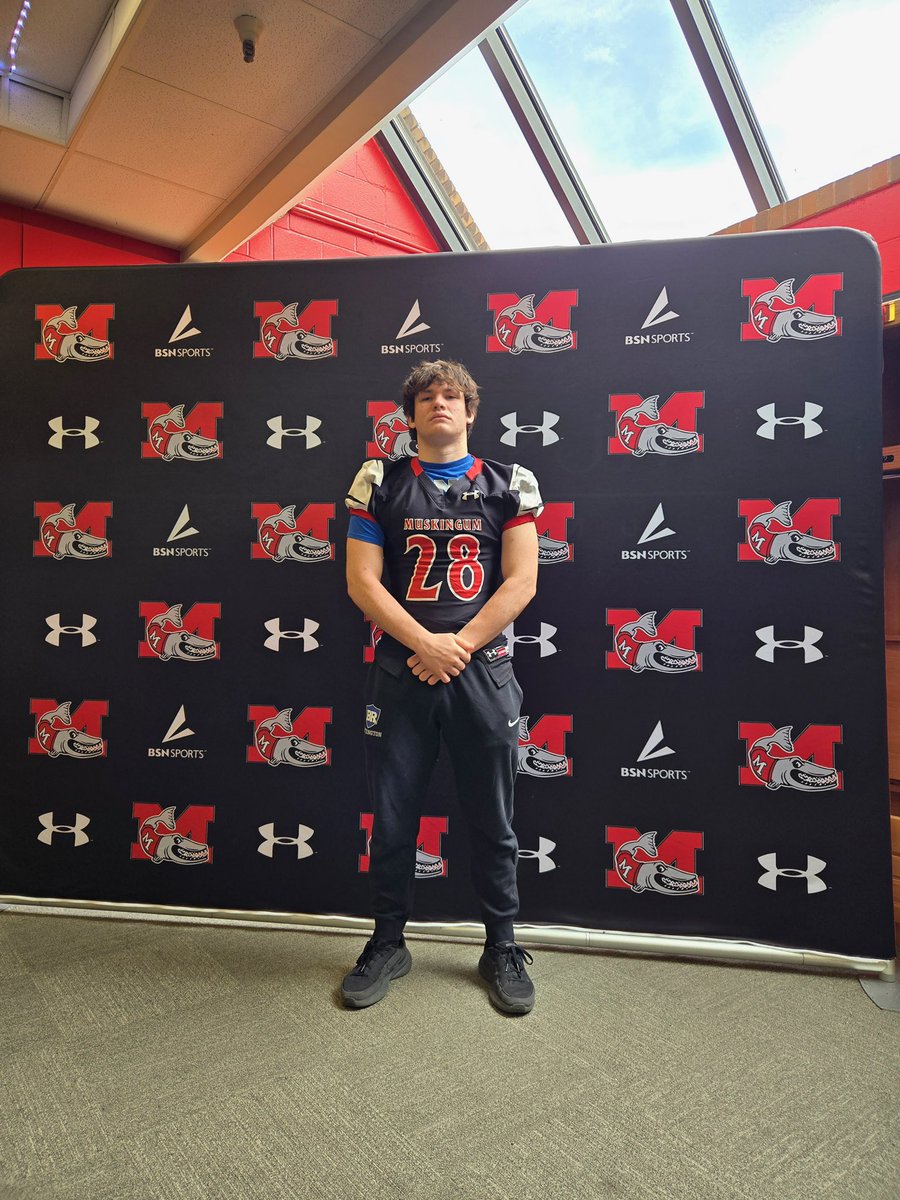 LucasWhit_'s tweet photo. Thank you so much @keegan_linwood for the invite to visit @MuskingumFB. Had a great time and can’t wait to come back. @CoachFlick12 @CoachMNardo @Coach_Burbridge @SilverKnightFB @ReadyAthletics https://t.co/bbU6E2FH7r