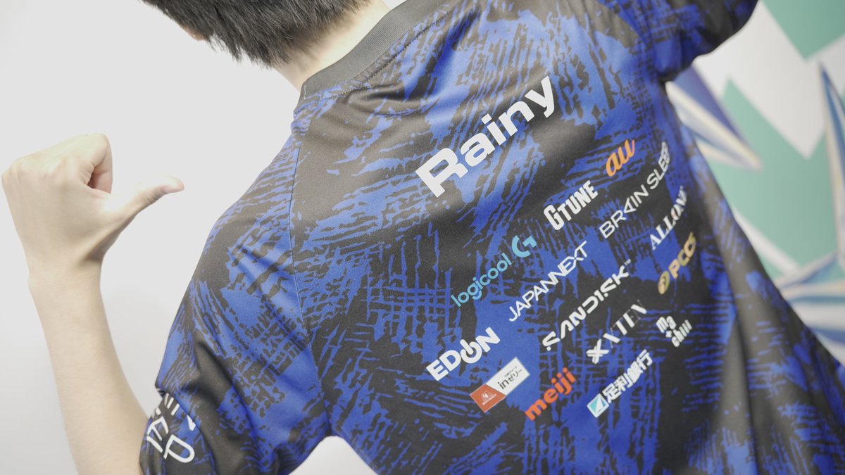 team_detonation's tweet photo. #DFM_Fortnite｜FNCS Major 1 Summit

今日はユニフォームを着用してのリハーサル！
初公開となるRainyのユニフォーム姿をご覧ください✨️

#DFMWIN https://t.co/ci3LPdnJTb