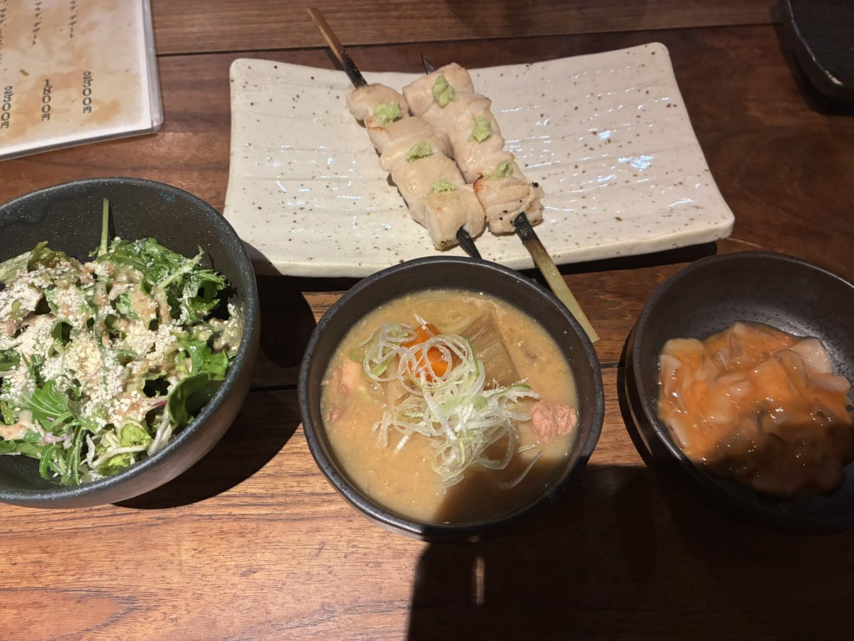 町田のしの tweet media