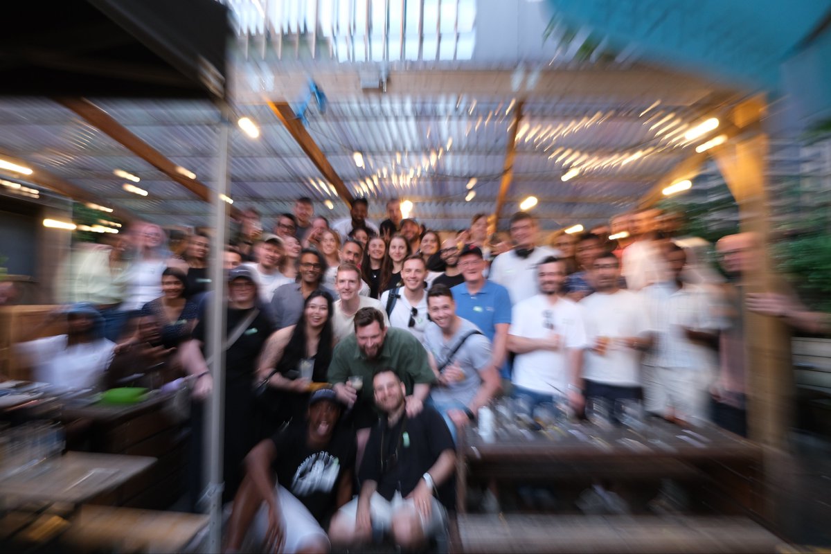 ajrgd's tweet photo. Warp speed. Feel the energy of London https://t.co/ZBaMLGhoth