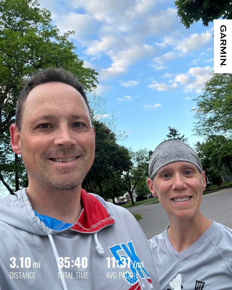 kc_run_coach's tweet photo. These morning runs definitely arenโt getting any easier lol! But I do love them this time of year! Happy Thursday!
#running #morningmiles #medalchasers #thursdayrun https://t.co/H70IiGXTuA