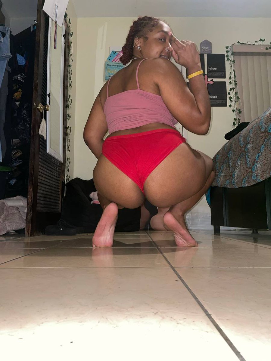 thecustoo's tweet photo. https://t.co/cMbJtoRRRv

#feet #pytfeet #pytt #ln #telewins
#public https://t.co/IK3x8JF0km