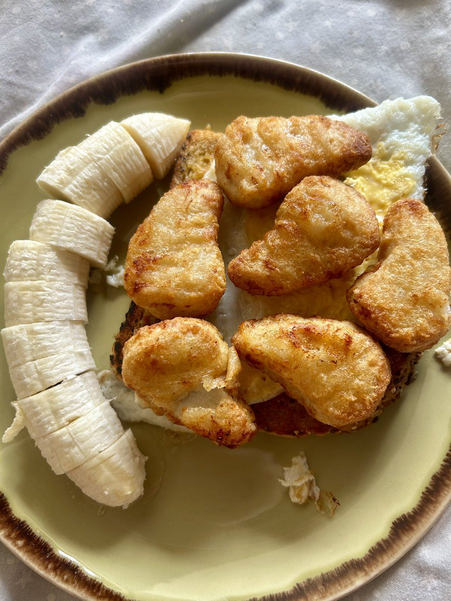 qerressa's tweet photo. Fast break and omad with literally the only food that was easy to cook because I felt so sick 😔 https://t.co/5yldXa9GUe