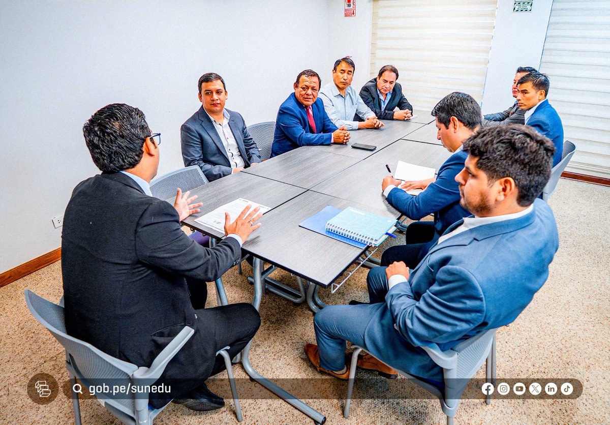 SuneduPeru's tweet photo. La #Sunedu sostuvo una reunión de trabajo con autoridades de la Universidad Nacional Ciro Alegría para abordar aspectos técnicos y normativos vinculados a las condiciones básicas de calidad. https://t.co/6i6CSoRriT