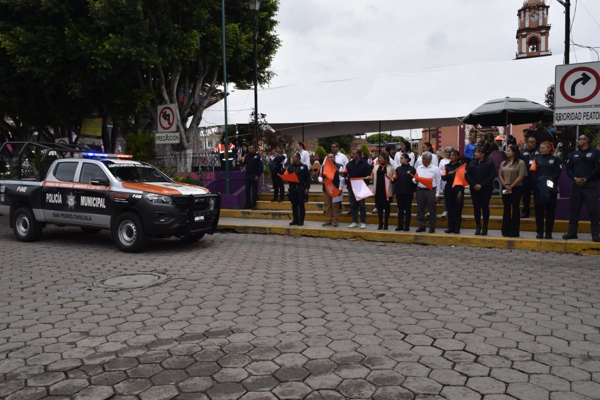 SSC_Cholula's tweet photo. 🚔 #UDAIM de San Pedro Cholula participó en el Operativo con Perspectiva de Género 🧡 realizado en el municipio de San Miguel Xoxtla.

🫡 Además, estuvimos presentes en la toma de protesta de las y los integrantes de esta unidad. https://t.co/0Go9A800D9