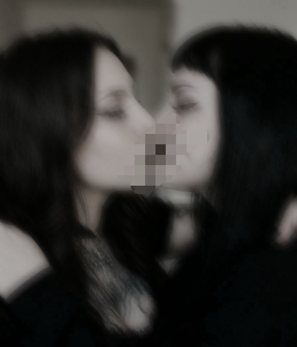 httpdaddyy333's tweet photo. Feed into @poodlemuffin amazing content 😫 two goth baddies want you 😵‍💫 now relapse and feed into them 

#nsfwtwt #horny #goon #goonfuel #goth #altbaddie #gothsluts https://t.co/9MMeWqv1LN