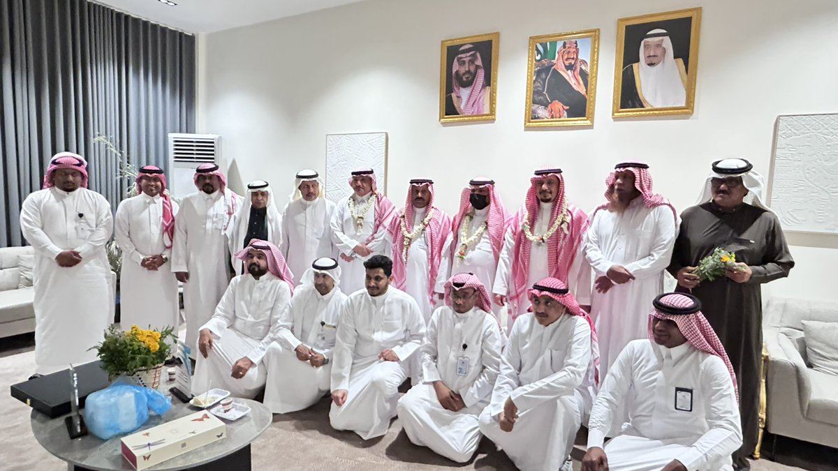 zan05455's tweet photo. معايدة أعضاء هيئة الصحفيين السعوديين  فرع جازان بمناسبة عيد الأضحى المبارك 
#هيئة الصحفيين السعوديين https://t.co/RT7RDIrPua