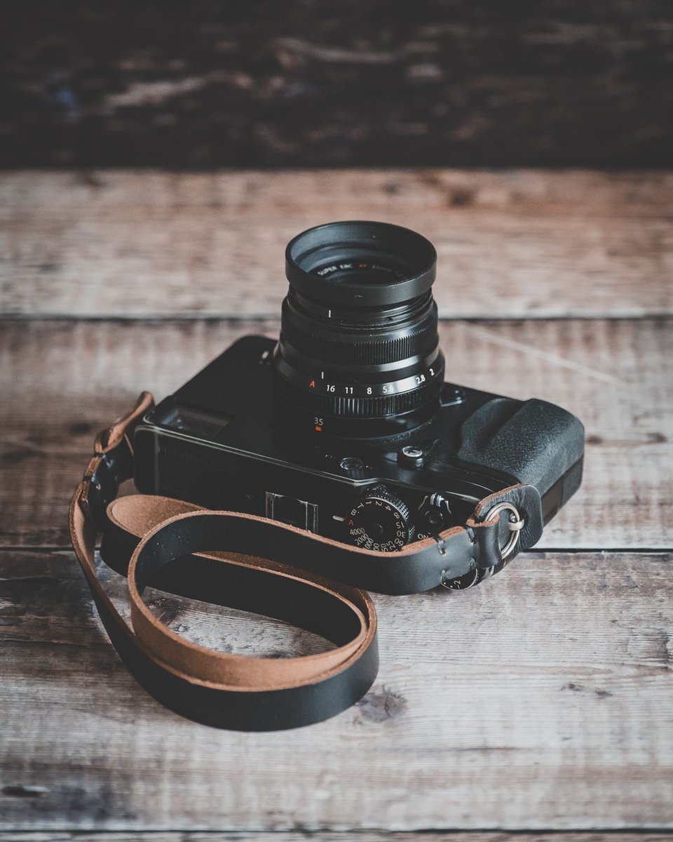 595strapco's tweet photo. Short length Leather Camera Straps are popular right now! our Sterling neck strap is the perfect leather camera strap for film cameras &amp; digital cameras. #photography #cameraaccessories #cameragear #fujifilm 

https://t.co/GTheW64Hec https://t.co/wW48Tl9jZj