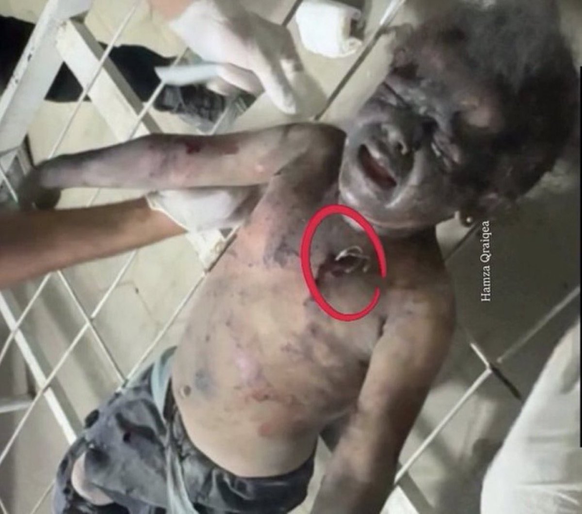 Ros10101's tweet photo. Save Gaza from Is*rael 💔

Repost please https://t.co/yvFYsn2Z2h