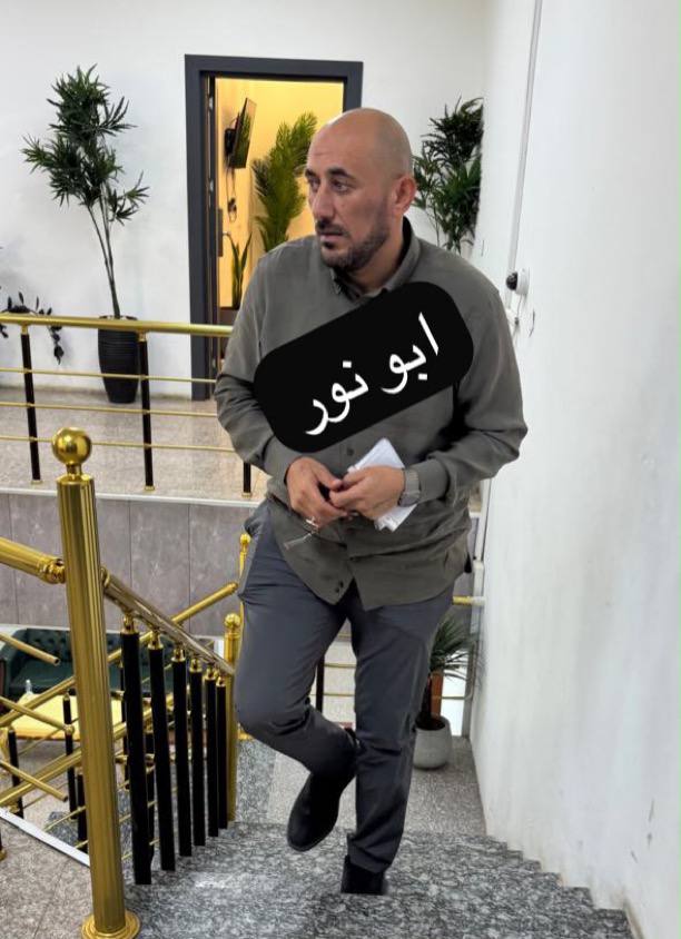 News4iq's tweet photo. 🟥متابعات | شبحة فساد الجميلي 

عدنان الجميلي اعترف بمعلومات تتعلق بالمدعو "محمد الوائلي" و "مصطفى البياتي" و "أبو نور" وما كان يستحوذون عليه داخل مصفى بيجي لصالح عصائب اهل الحق.

 وتحديداً ليث الخزعلي وسيد عون، وبعض التفاصيل الموجودة بهاتفه كشفت عن كميات النفط والأموال المهربة لإيران خلال فترة حرب الـ 40 يوماً

#العراق_بصورة_أوضح