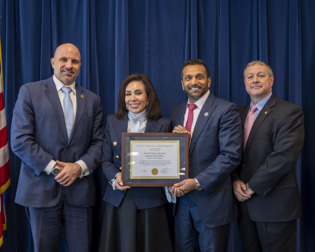 USAttyPirro's tweet photo. A proud day for our office! Received an award from @FBIDirectorKash, @FBIDDRaia, & @FBIWFO Assistant Director in Charge Darren Cox alongside some of the finest Assistant U.S. Attorneys in the country. Exceptional federal investigations require exceptional teamwork, and I couldn't ask for a better team to serve the public with.