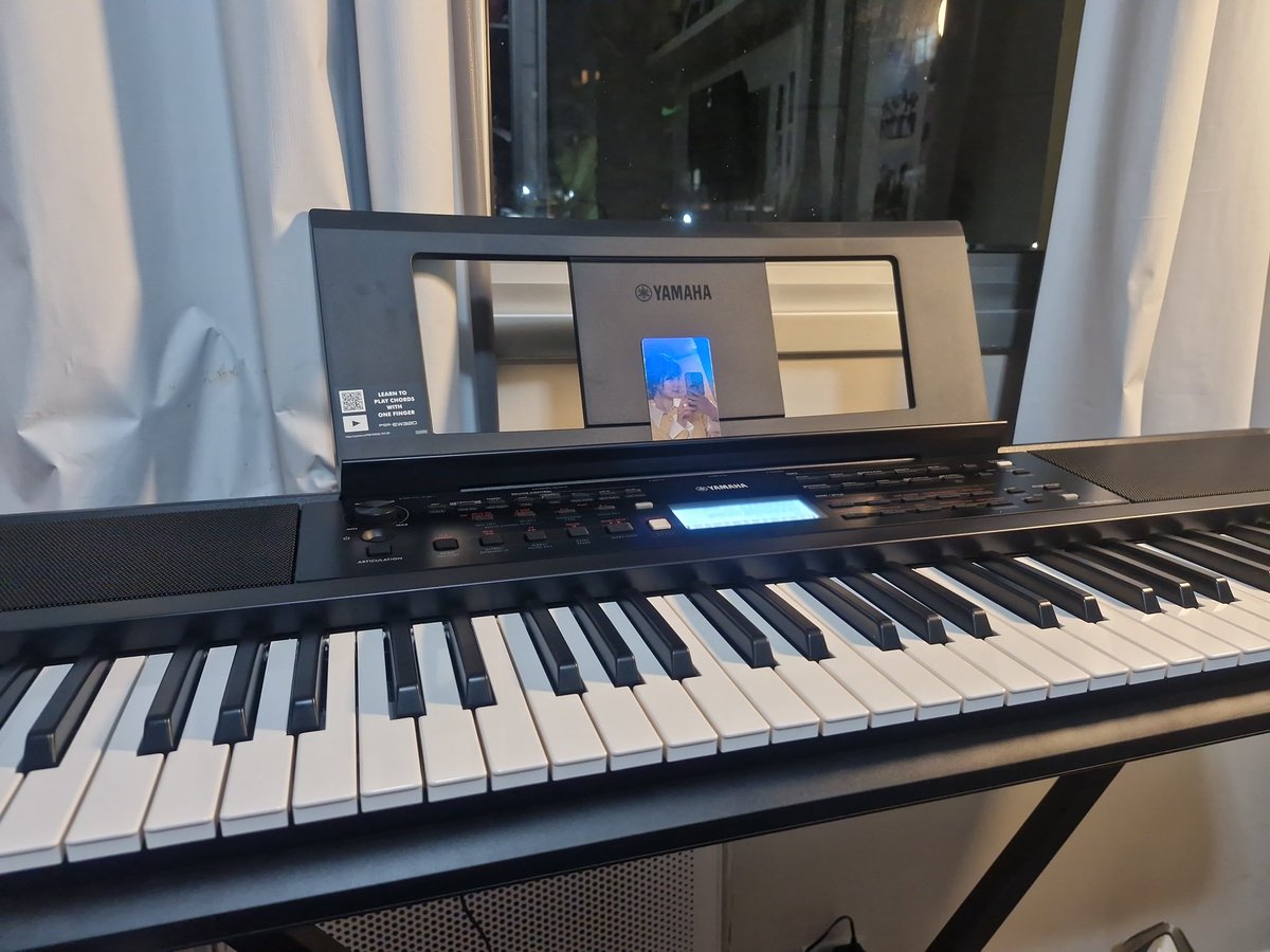Bibiaaaaaaaaa22's tweet photo. Apaixonada pela minha dahy e pelo meu teclado pfttt 😓☝️💕 https://t.co/GIHju1eRX1