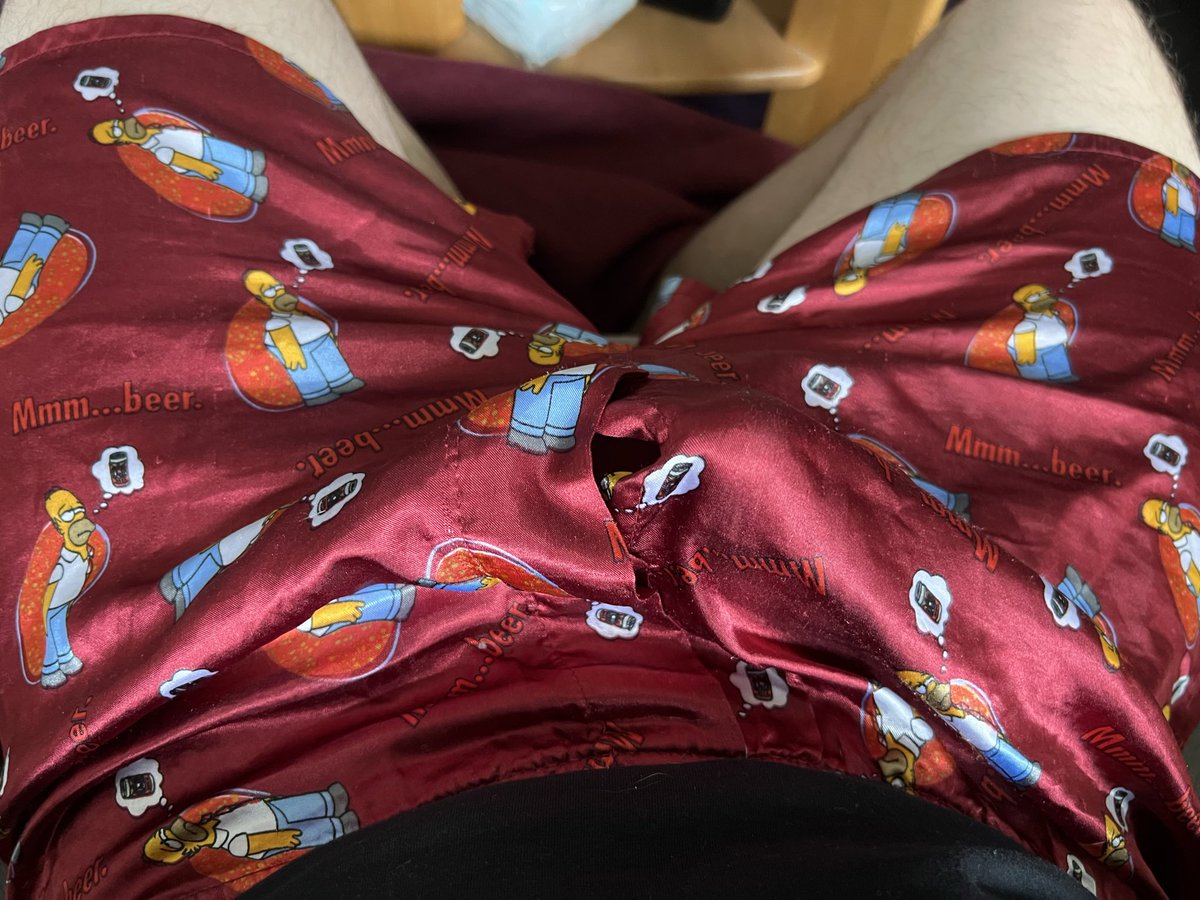 Jno1993's tweet photo. #Redsatinboxers 💦 https://t.co/LMsNXrOCGA