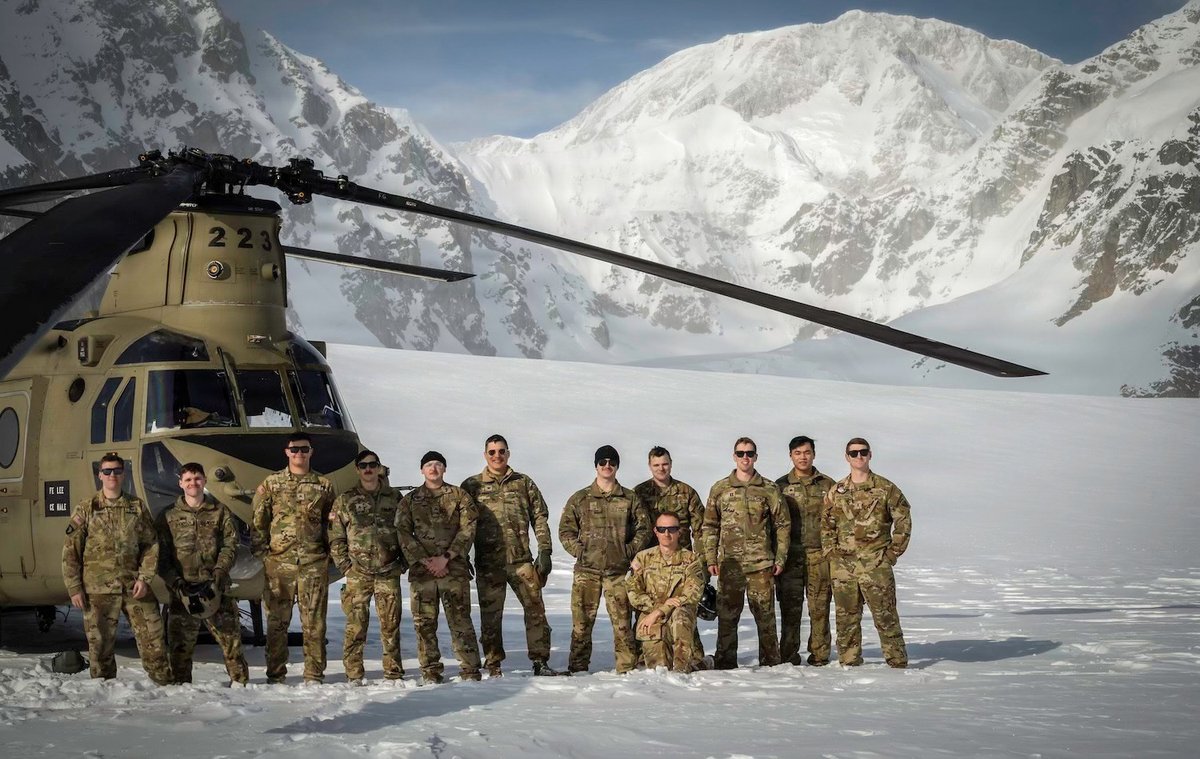 I_Corps's tweet photo. High-altitude work

Soldiers with 1-52 GSAB, 11th Airborne Division, delivered fuel and equipment by CH-47F Chinook to help establish the National Park Service climbing base camp on the Kahiltna Glacier. https://t.co/b0875DGVLR