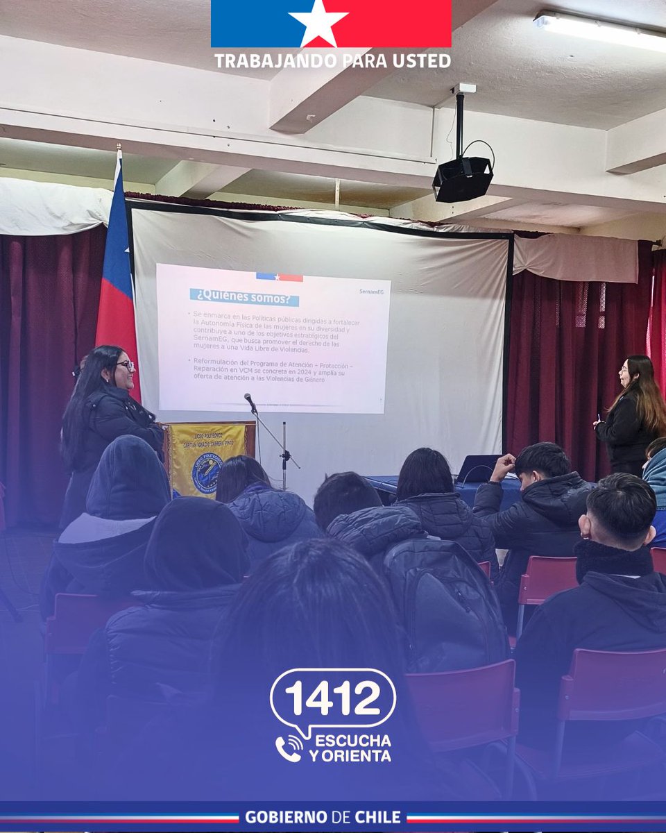PrevieneSan's tweet photo. Prevención de la violencia en el pololeo, dirigida a estudiantes de 3° medio del Liceo Politécnico, en colaboración con el Centro de las Mujeres, brindando herramientas para identificar conductas de riesgo, fomentar relaciones basadas en el respeto.

#SendaEsPrevención https://t.co/ojd4S9tA9k