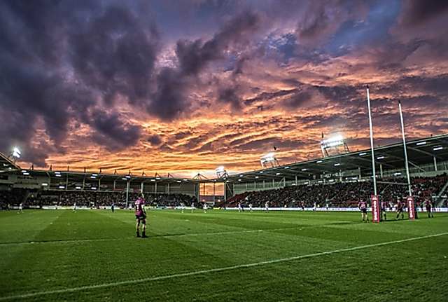 johnnyddavidson's tweet photo. St Helens' third loss from their past four games. Some thoughts on full-time on the state of the Saints, and where they go from here. 

Long-read: https://t.co/zaRrZPPbr8 https://t.co/iPV9EPJUv0