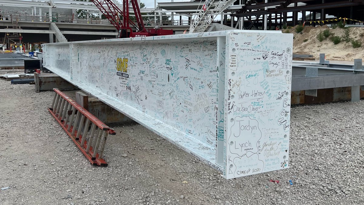 RHiggins_USF's tweet photo. Live look at the signed student beam! Am told it will be in place in the student section very soon. It’s getting real, Bulls Nation!!! 🤘🏻😤📈 https://t.co/A9IGi4Foy4