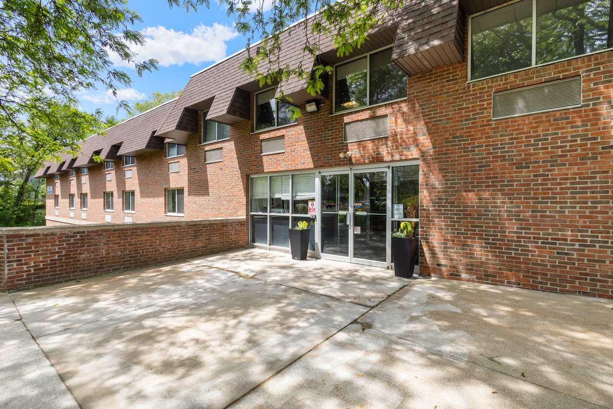 AVB_inc's tweet photo. Check out the recently completed renovation of Hawthorn Landing at Heritage Community that our team completed! This renovation project included 11 resident memory care apartments and a new corridor, refreshing the spaces to enhance the care experience. https://t.co/k9MilJWSf2