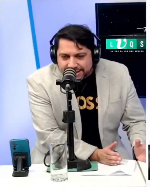 SebastianRochaZ's tweet photo. 🔹Rodrigo Herrera dijo hoy que el canal Porcel es del Partido Republicano y que en el, está prohibido hablar mal del Gobierno.

Sin embargo tienen de invitado a Rettig.

Y yo nunca he visto a alguien de derecha en su programa de los que sobran.

Quedo como weón @rod_herrera . https://t.co/ZdCxWeDLyr