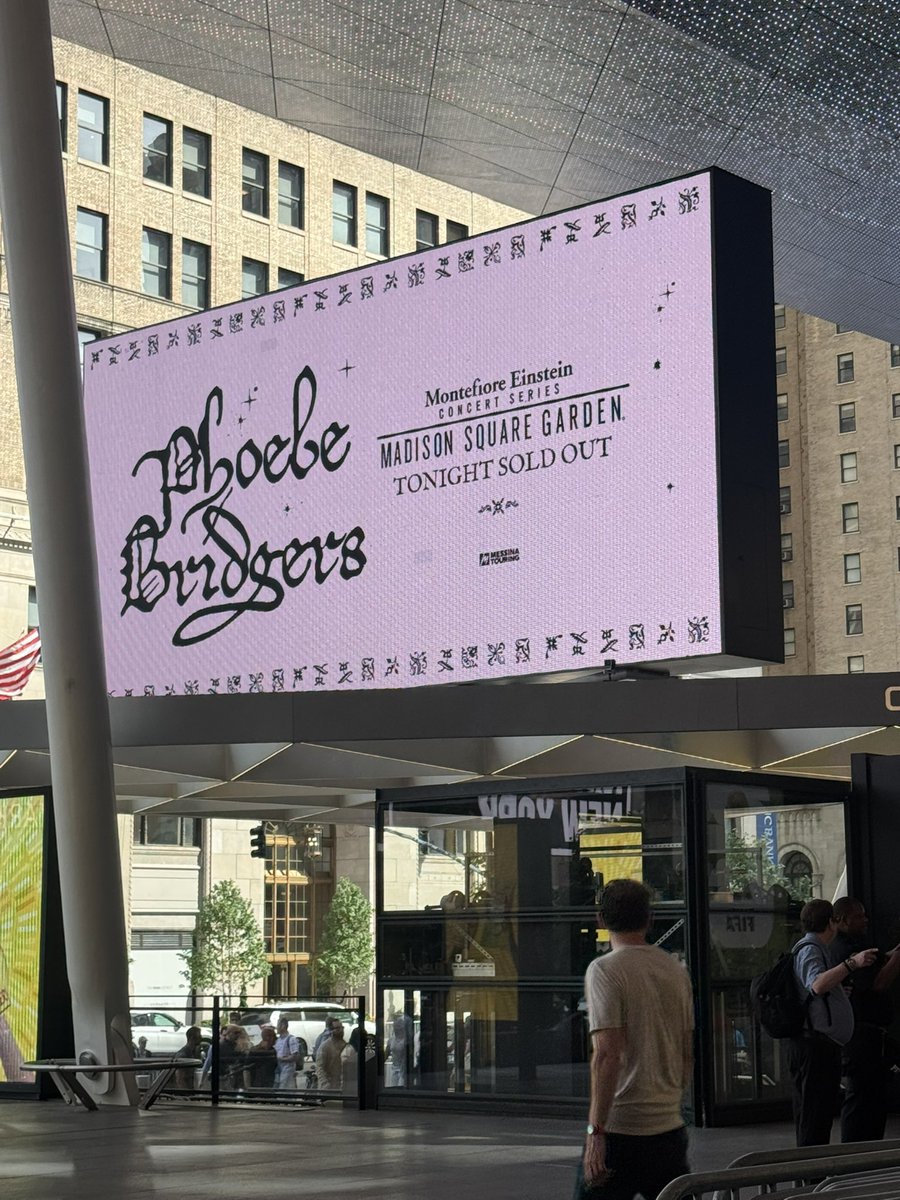 taybrinattpd's tweet photo. 🚨 | Phoebe Bridgers is expected to announce “The Lost Tour” in arenas tomorrow! https://t.co/egOitxNbPa
