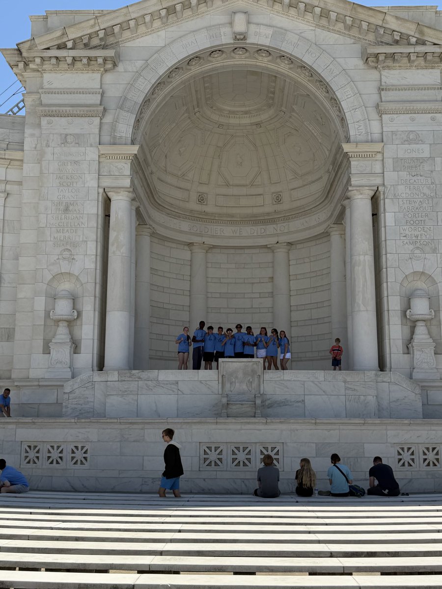 HackMSTigers's tweet photo. Arlington Memorial Amphitheater https://t.co/9Kfwj6NvMf
