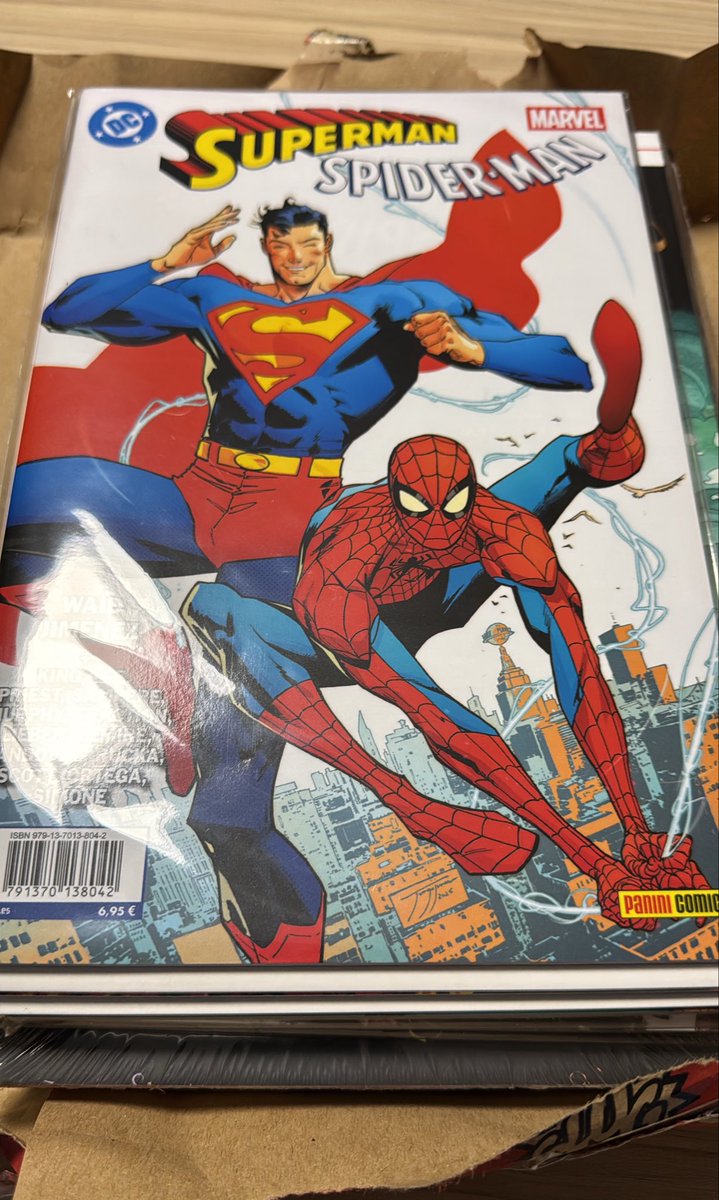 VFhig's tweet photo. En @Akira_Comics han sabido perfectamente qué cómic me tenían que poner el primero en el pedido de este mes.

Con ganazas de leerlo y de disfrutar nuevamente del dibujazo habitual de @JorgeJimenezArt. https://t.co/ilCIwKxLJV