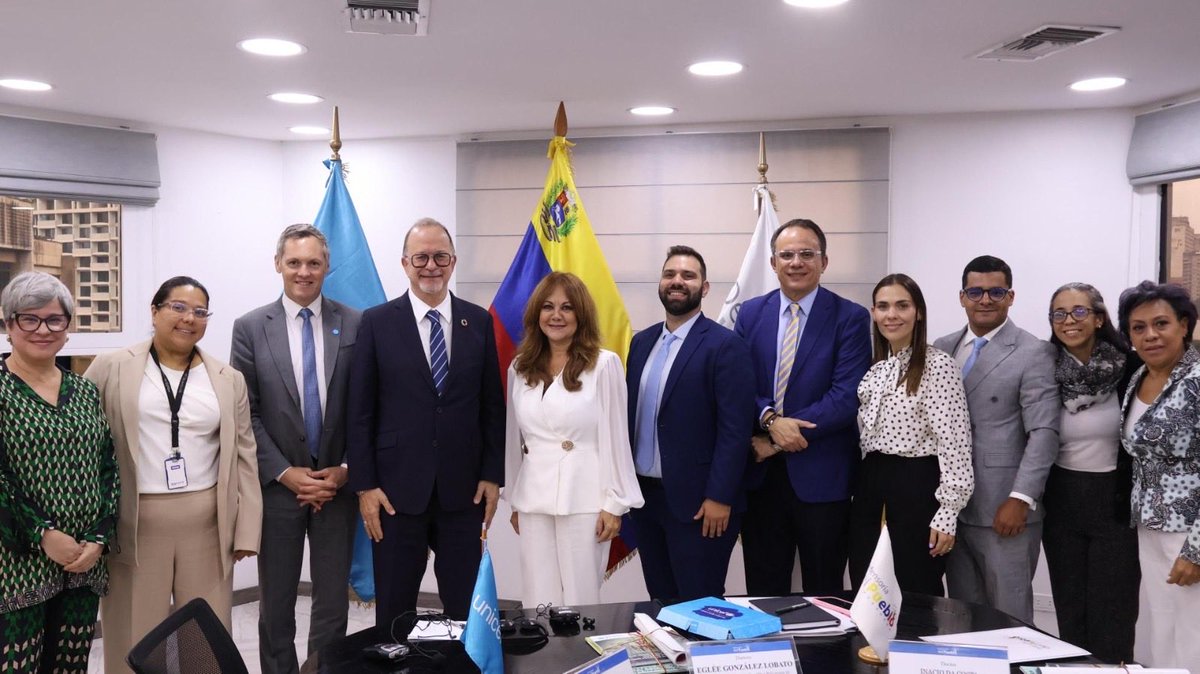unicefvenezuela's tweet photo. En reuniones con el Vicepresidente Social y Territorial, ministerios de Educación y Salud y Defensoría del Pueblo, se reafirmó la labor conjunta para ampliar el acceso a servicios esenciales para familias con mayores necesidades y asegurar que cada niño crezca, aprenda y prospere https://t.co/Axpe8SbfKd