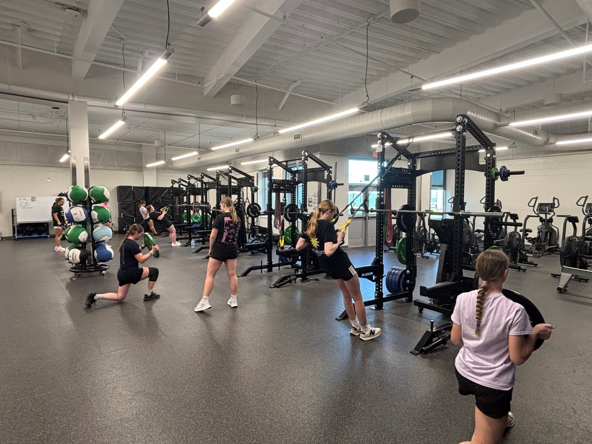 LNWSoftball's tweet photo. The '26 team is already putting in work this summer! Week one ✅

Missed open field and weights information? Message Coach Baylee for information @ bruelas@lps.org https://t.co/rftLPsdQRP