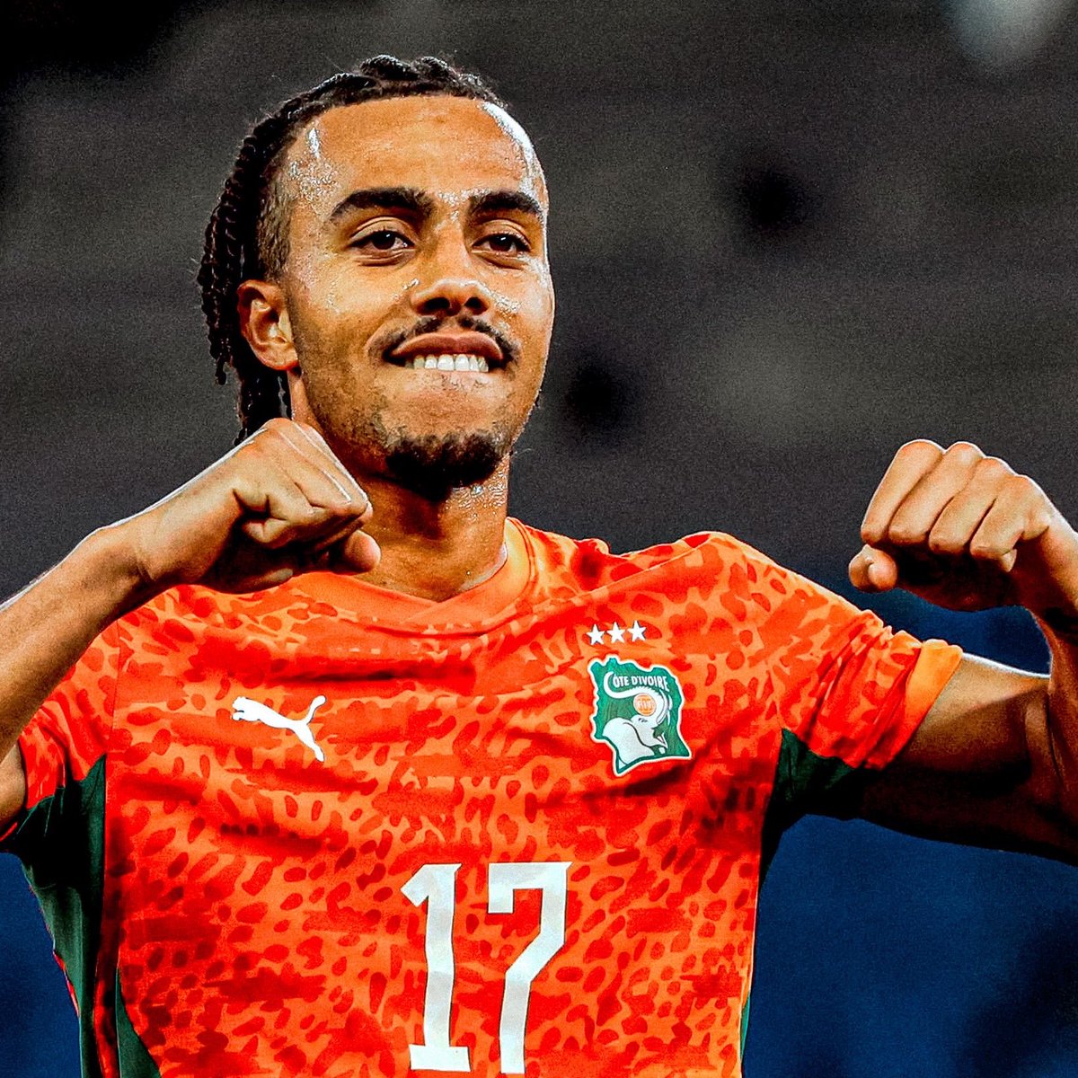 RisingStarXI's tweet photo. 🇨🇮💥 𝗗𝗢𝗨𝗘́ (𝟮𝟯) vs France:

• MOTM
• 1 GOAL
• 1 ASSIST 
• JOINT-MOST DRIBBLES (2)
• 5/7 Ground Duels Won
• 100% Aerial Duels Won
• 100% Successful Take-Ons
• 3 Tackles 
• 3 Clearances
• 4 Ball Recoveries 

𝗠𝗔𝗦𝗧𝗘𝗥𝗖𝗟𝗔𝗦𝗦 🔥 https://t.co/F4r8IBWXA3
