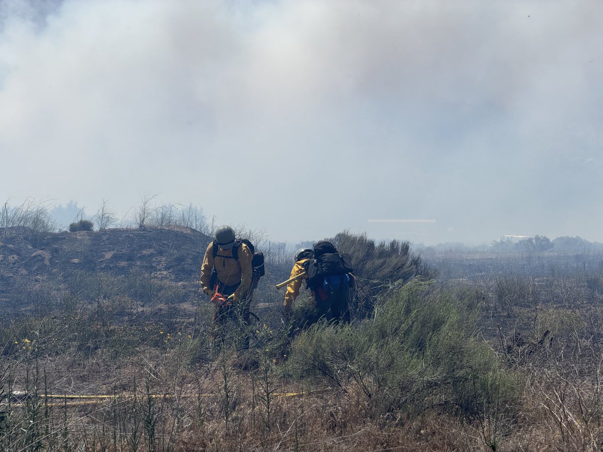 kerncountyfire's tweet photo. #VegetationFire #WalkerFire

Update 1:

📍KERN RIVER CANYON, Calif.,

The fire is now mapped at 100 acres with winds pushing a moderate rate of spread. Please be advised that only local traffic is being allowed through the area at this time. 

@ALERTcalifornia link: https://t.co/llNbrqGZ3C