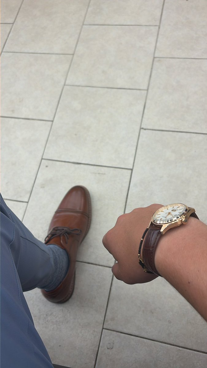 BrianSwansonJr's tweet photo. Week 3 post grad on the cushy white boy job. Walked into a barbershop on gratiot and I’m the only one in here without face tats or an ankle monitor. Claude, should I just offer up the watch now? https://t.co/l83xbkAKA1
