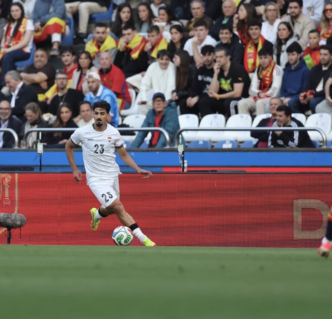IraqXtra's tweet photo. MERCHAS DOSKI.

BEST LB IN ASIA.🇮🇶🌟 https://t.co/kCPFcvWcxq