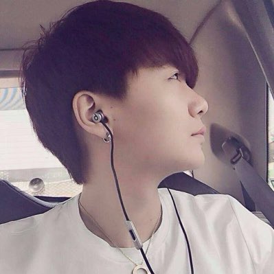 Shinhyx's tweet photo. #新头像 https://t.co/EKZSmm8fMO