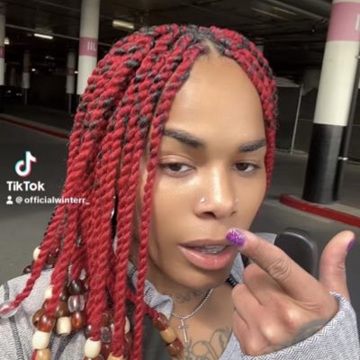 Stem Hoe FT Shows $50.00 tweet media