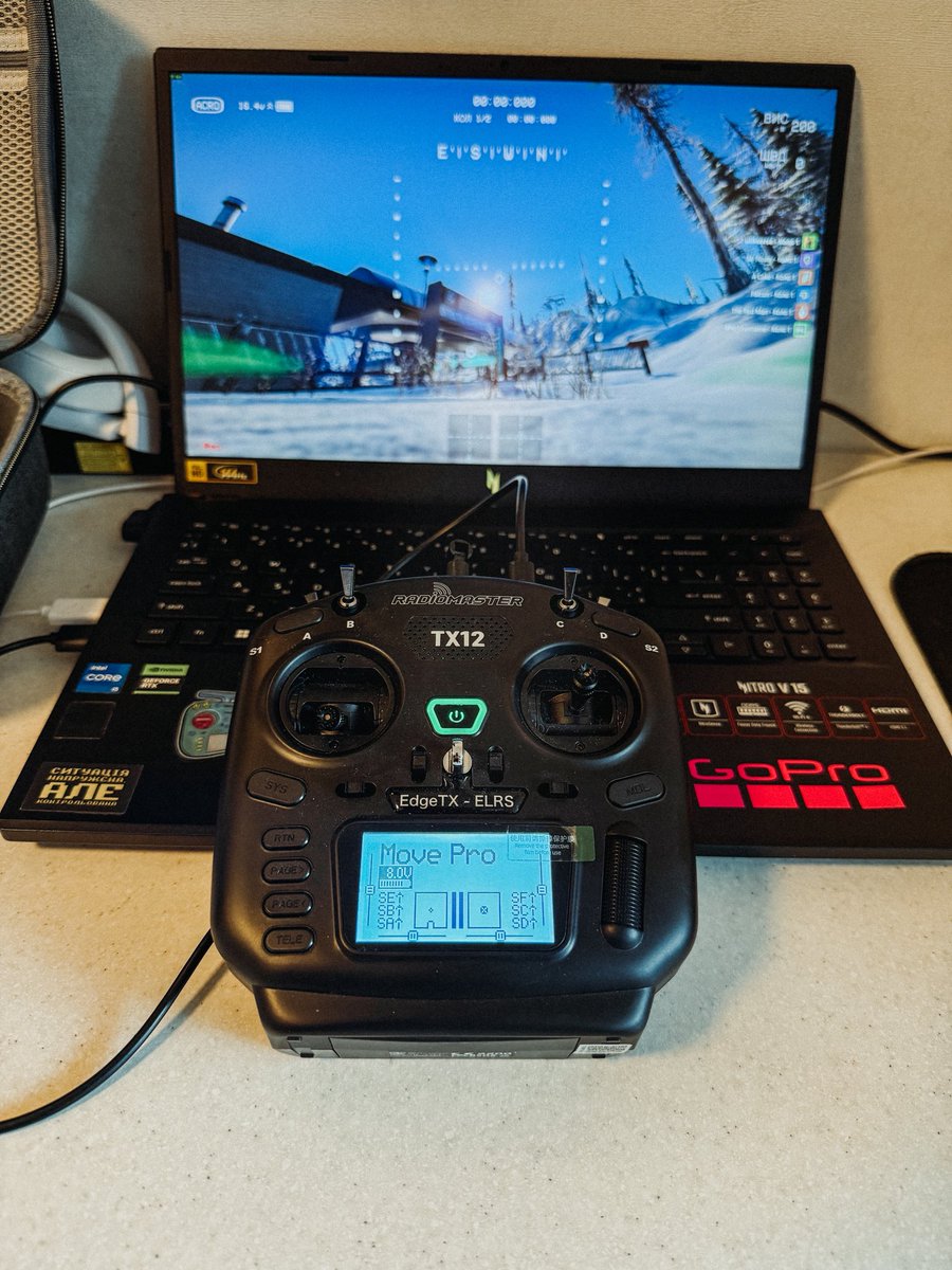 ulikverse's tweet photo. Друзі, продаю ляльку тренувальну) 

Radiomaster TX-12 MK2. 

Користуюсь недавно, стан прекрасний, друзям тут 10% скидочка ☺️

За потреби, можу зробити додаткові фото чи відео.

За деталями пишіть в особисті, або на ОЛХ. Посилання коментах 😉 https://t.co/uV3NABPz97