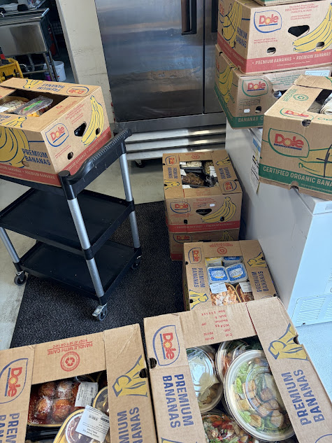 risenshinefound's tweet photo. 🍏 Did you know? 1/3 of all food produced is lost or wasted. Let's change that together! Weekly twice food donations to Montgomery County Coalition for the Homeless.
#ZeroWaste #EndHunger #risenshine #ThinkBeforeYouToss #FoodSecurity #sustainablelivingcommunity #YouthLeadership https://t.co/csX27mh14S