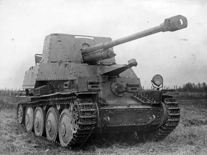 Tank_Archives's tweet photo. The Germans began to build SPGs and tank destroyers on the chassis of their light tanks in 1942, including the Pz.38(t). #OTD in 1942 production of gun tanks ceased completely and all Pz.38(t) chassis went to make Marder and later Grille vehicles. #tanks #history #WW2 #WWII https://t.co/UUhv9MLcH8