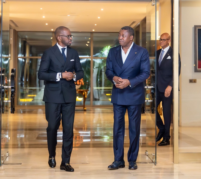 AtopTG's tweet photo. Ecobank fait le point de son assemblée générale au Président du Conseil
https://t.co/5aXochasij https://t.co/P3CM3Zhekx