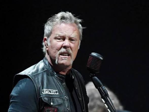 brockski1's tweet photo. @WrestleFriendly Are we 100% sure Kevin Nash and James Hetfield are not the same person? https://t.co/aHHRsrdsT3
