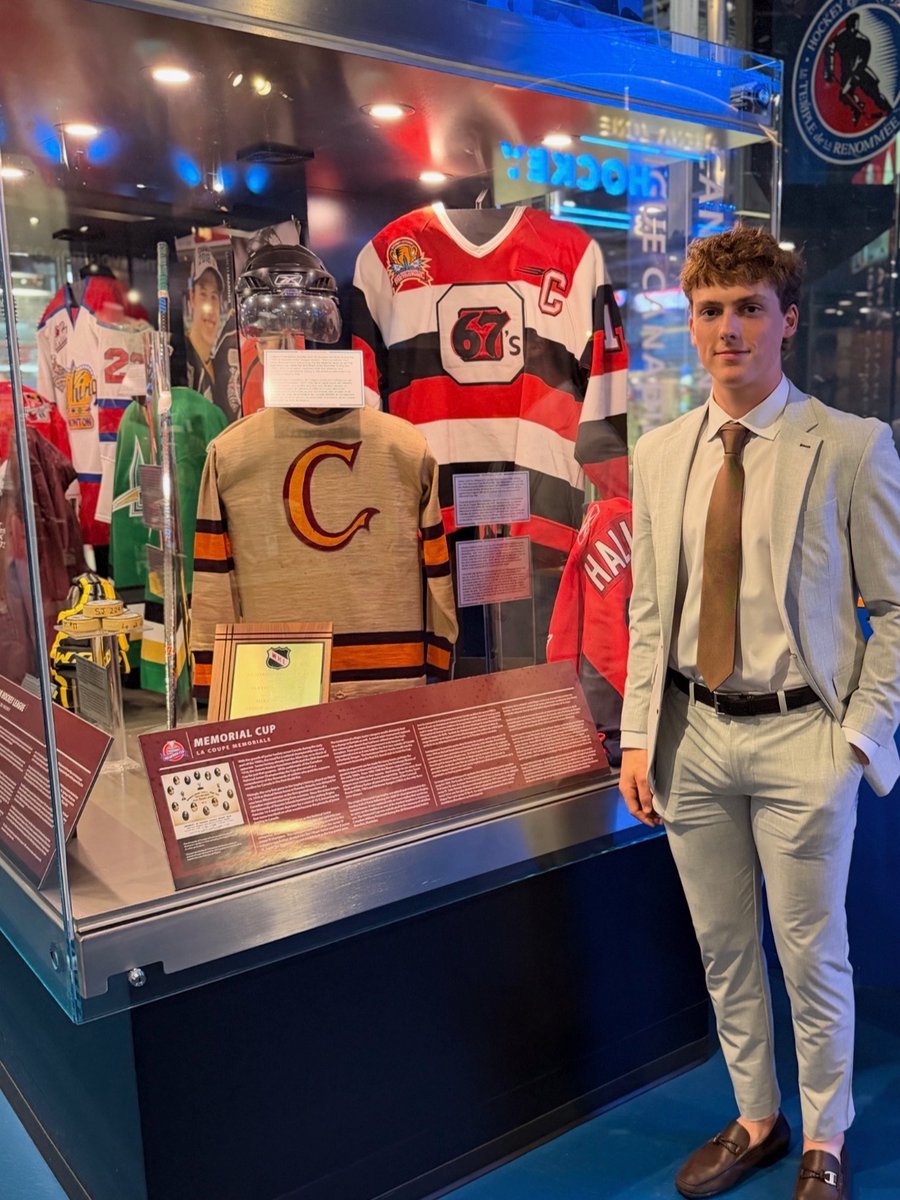 Ottawa67sHockey's tweet photo. Proud of this guy! 👊

Yesterday, 67's goaltender Ryder Fetterolf was at the Hockey Hall of Fame in Toronto to receive his OHL Goaltender of the Year award! 

@OHLHockey | #GreatnessStartsHere https://t.co/1mvY6hjTzJ
