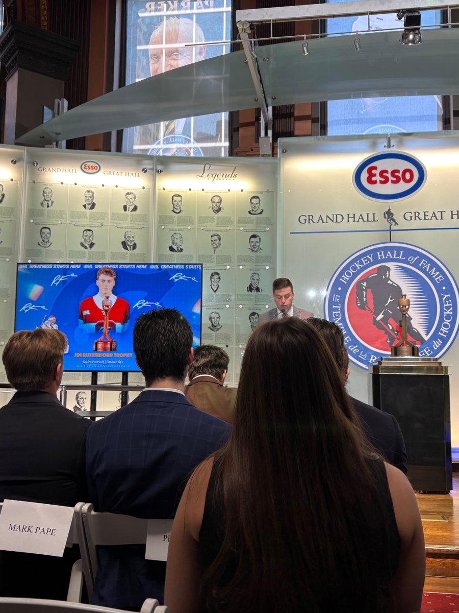 Ottawa67sHockey's tweet photo. Proud of this guy! 👊

Yesterday, 67's goaltender Ryder Fetterolf was at the Hockey Hall of Fame in Toronto to receive his OHL Goaltender of the Year award! 

@OHLHockey | #GreatnessStartsHere https://t.co/1mvY6hjTzJ