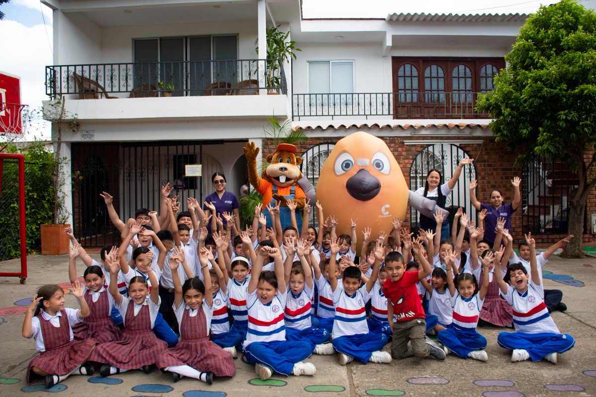 CORPONOR's tweet photo. La educación ambiental florece cuando sembramos conciencia en los corazones de los más pequeños. Hoy, compartimos una jornada en el Centro Educativo Gotitas del Saber, en Los Patios, donde los niños aprendieron sobre la correcta separación de residuos.

Hilo 👇 https://t.co/fwjbSqozQZ