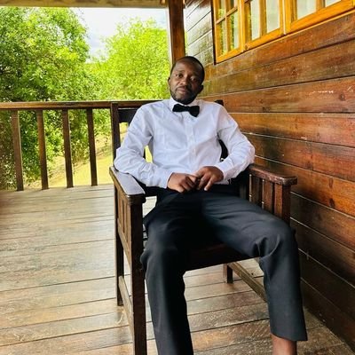 NativeChilld's tweet photo. @kingscelo_05 @JacintaNgobese Pain went straight to Scelo

Tsek old man. You were supposed to be busy enjoying your pension wena Msunukanyoko https://t.co/xdJGTx0oVR