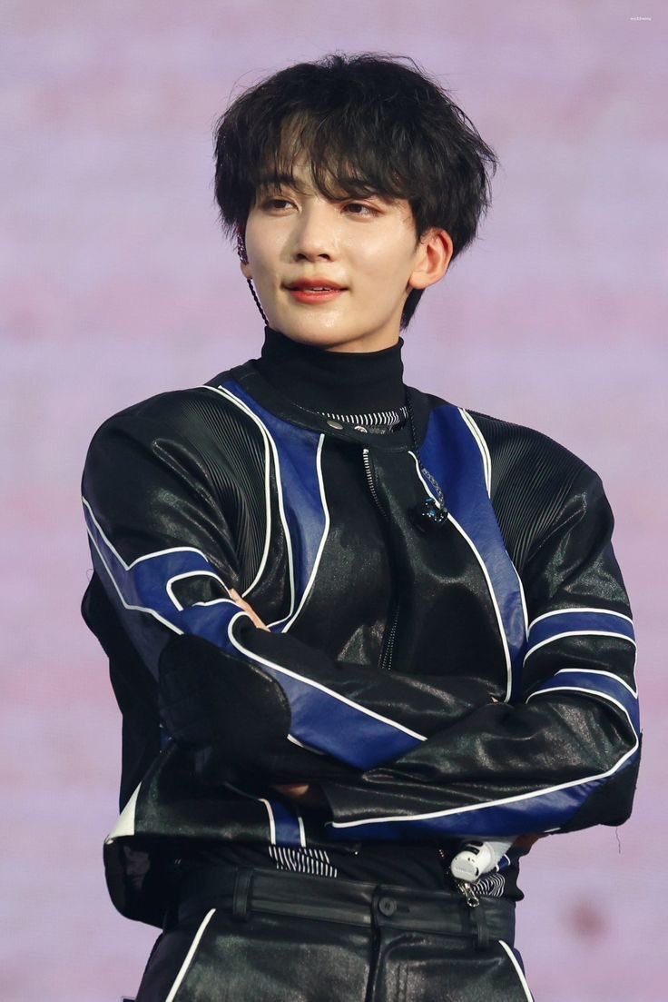 JeongHan_fr's tweet photo. J -24 - La couleur qui va le mieux à 😇 ?

🖌️ Vos réponses en dessous : 

#Aigoya_30Day_Countdown
#아이고야_30일_카운트다운 
#JEONGHAN #정한
#SEVENTEEN #세븐틴
#하니왔쫑 #HANIWAJJONGG https://t.co/4kbVQHymqa