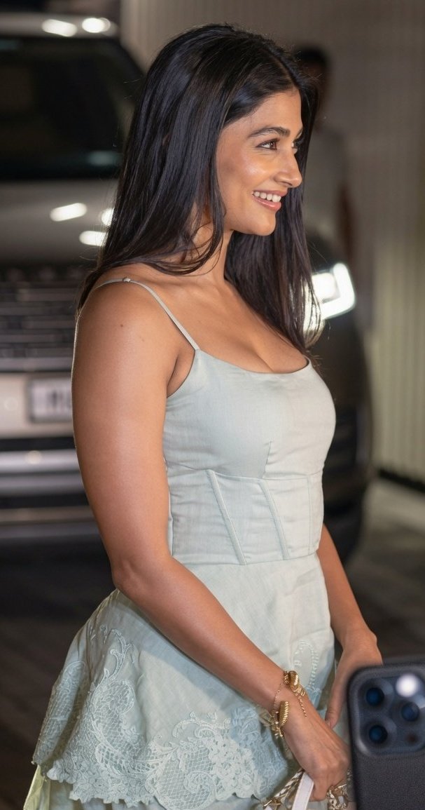 Actress_Hotflix's tweet photo. #PoojaHegde
MaDom Meat Thickness 🥵🤤 https://t.co/Psogr0Hqr8