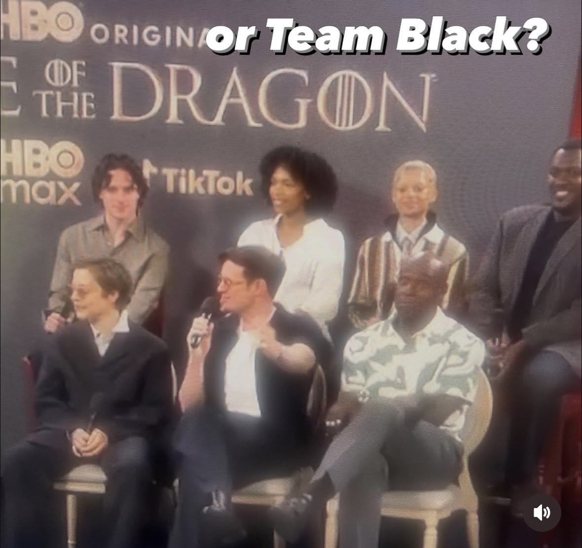 rhaenicentfiles's tweet photo. looks like they’re doing team green vs team black interviews 👀 https://t.co/kNG9UqIx9D