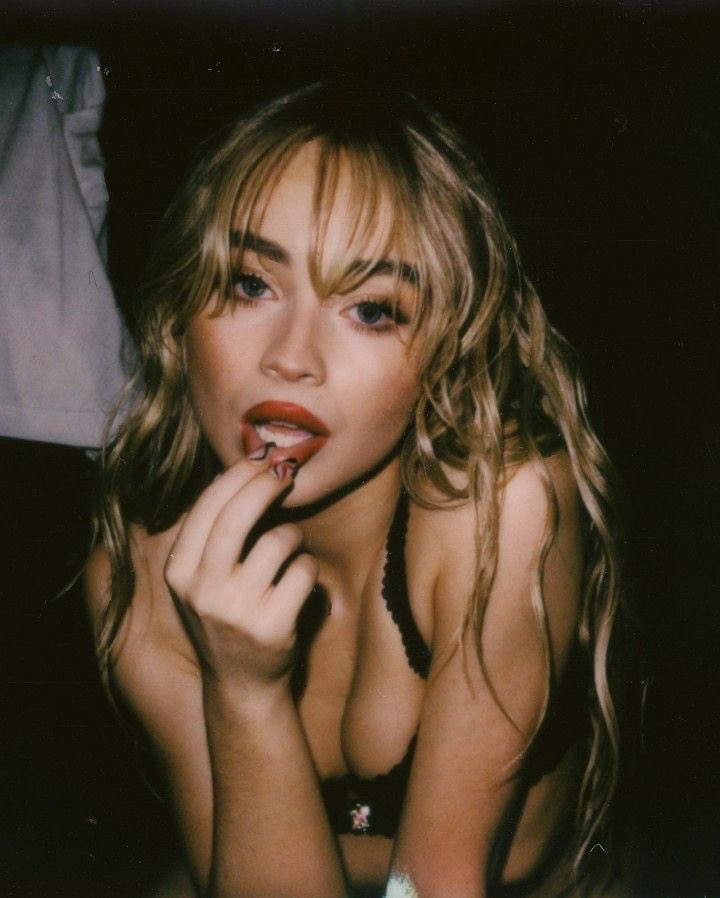 sabrina carpenter files | fan account tweet media